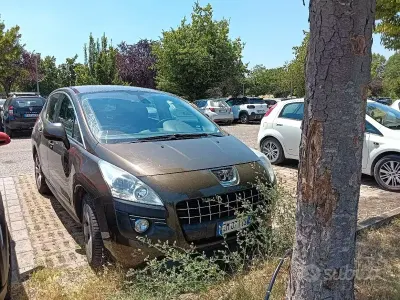 Usata Peugeot 3008 112 CV (82 kW) 2012 Marrone Station wagon