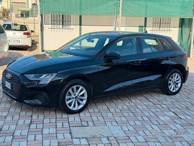 Nero Usata 2022 Audi A3 Business Berlina | 19.900 € (Buon prezzo)