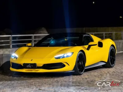 Usata Ferrari 296 663 CV (487 kW) 2023 Giallo modena Coupé