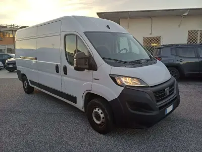 Usata Fiat Ducato 140 CV (102 kW) 2021 Bianco Furgone