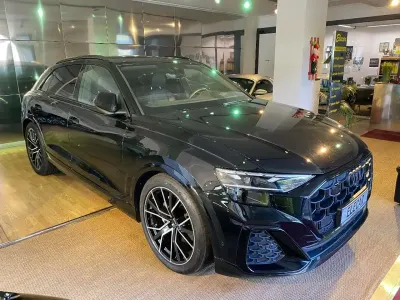 Usata Audi Q8 Black Edition 286 CV (210 kW) 2025 Nero SUV
