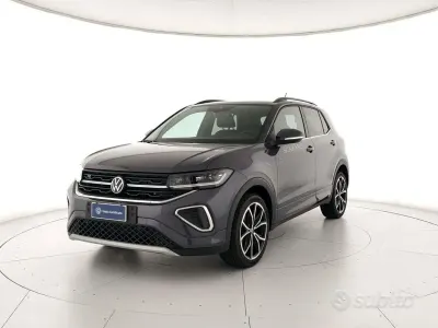 Usata VW T-Cross R-line 116 CV (85 kW) 2025 Grigio SUV