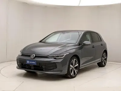 Begagnad VW Golf VIII Life 150 HK (110 kW) 2025 Grå Sedan