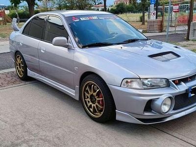 Usata Mitsubishi Lancer 280 CV (205 kW) 1996 Argento Berlina