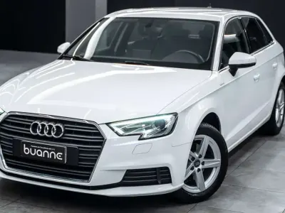 Usata Audi A3 Ambiente 116 CV (85 kW) 2019 Bianco metallizzato Berlina