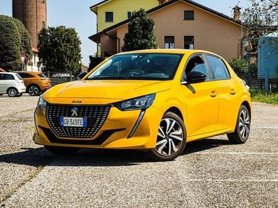 Usata Peugeot 208 Active 75 CV (55 kW) 2020 Oro Utilitaria