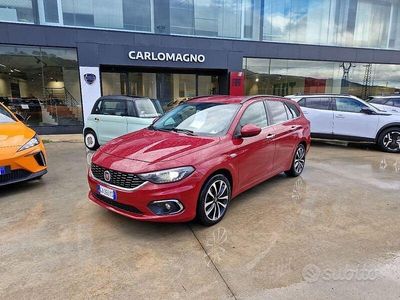 Rosso Usata 2020 Fiat Tipo Lounge Station wagon | 8000 € (Molto cara)