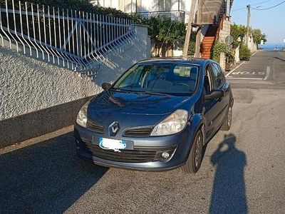 Usata Renault Clio II 70 CV (51 kW) 2007 Grigio Utilitaria