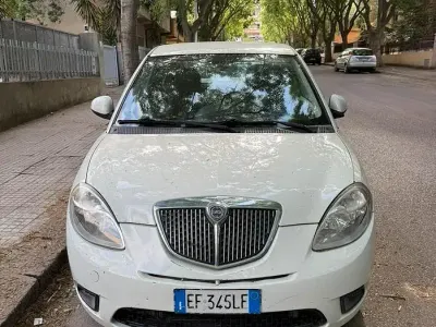 Usata Lancia Ypsilon 69 CV (50 kW) 2010 Utilitaria