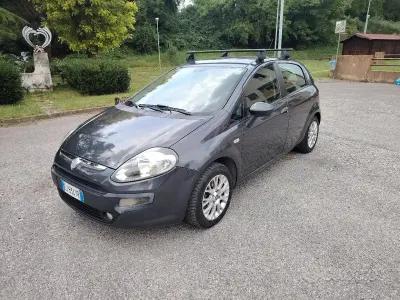 Usata Fiat Punto 65 CV (47 kW) 2011 Utilitaria
