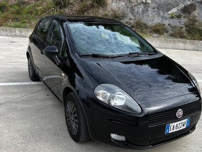 Usata Fiat Punto 69 CV (50 kW) 2010 Nero Utilitaria