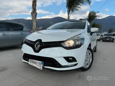 Usata Renault Clio GrandTour 75 CV (55 kW) 2018 Bianco Station wagon
