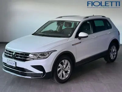 Usata VW Tiguan Elegance 150 CV (110 kW) 2022 Bianco SUV