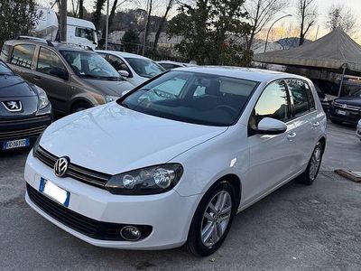 Bianco Usata 2010 VW Golf Comfortline Berlina | 6490 € (Molto cara)