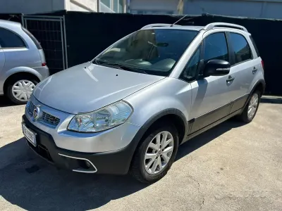 Usata Fiat Sedici 135 CV (99 kW) 2013 Grigio SUV