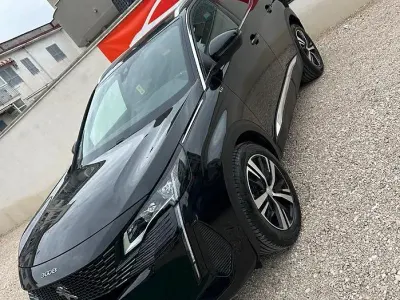 Usata Peugeot 3008 GT 131 CV (96 kW) 2021 Nero SUV