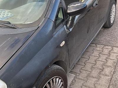 Usata Fiat Grande Punto 90 CV (66 kW) 2007 Nero Utilitaria