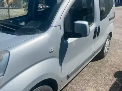 Begagnad Fiat Qubo Trekking 77 HK (56 kW) 2015 Grå Minibuss