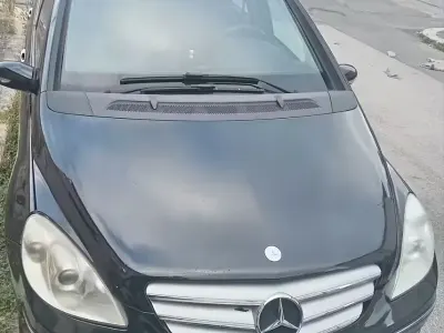 Usata Mercedes B180 2008 Nero Monovolume