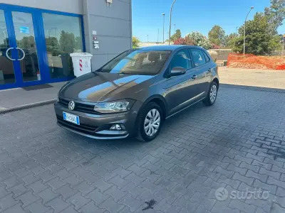 Usata VW Polo 80 CV (58 kW) 2019 Grigio Utilitaria