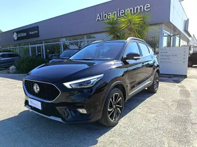 Usata MG ZS Luxury 106 CV (77 kW) 2024 Nero SUV
