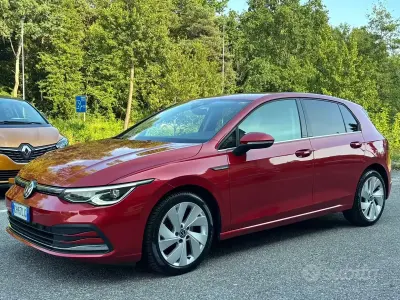 Usata VW Golf VII Style 150 CV (110 kW) 2021 Rosso Utilitaria