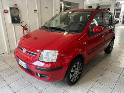 Usata Fiat Panda Dynamic 60 CV (44 kW) 2010 Rosso Utilitaria