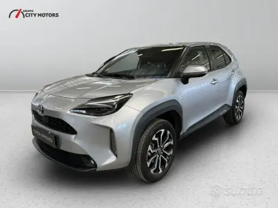 Usata Toyota Yaris Cross Trend 116 CV (85 kW) 2022 Argento SUV