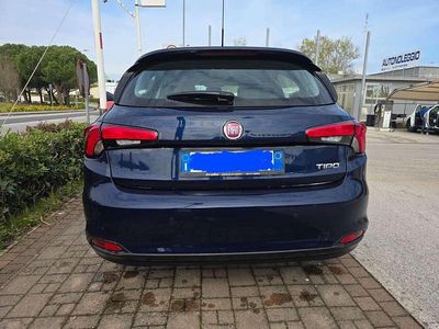 Usata Fiat Tipo Easy 95 CV (69 kW) 2016 Blu/azzurro Berlina