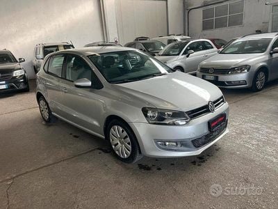 Usata VW Polo 90 CV (66 kW) 2010 Grigio Utilitaria