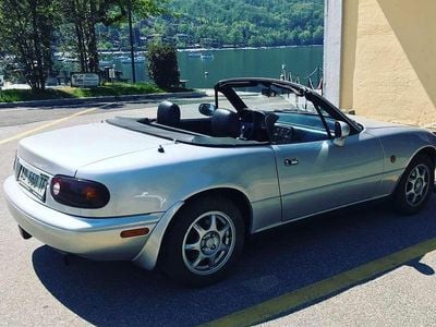 Usata Mazda MX5 131 CV (96 kW) 1995 Argento Cabrio