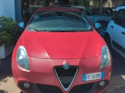 Usata Alfa Romeo Giulietta Sprint 120 CV (88 kW) 2015 Rosso Utilitaria