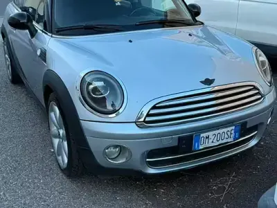 Usata Mini Cooper 109 CV (80 kW) 2008 Grigio Utilitaria