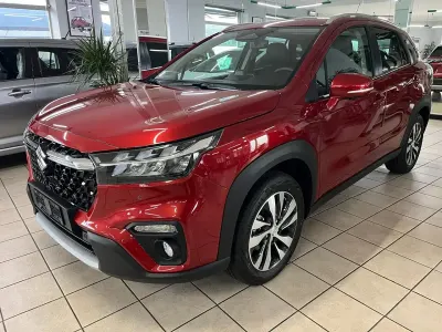 Nuova Suzuki SX4 S-Cross 110 CV (80 kW) 2026 Rosso SUV