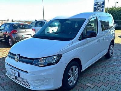 Usata VW Caddy Life 122 CV (89 kW) 2021 Bianco Monovolume
