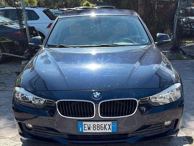 Usata BMW 318 143 CV (105 kW) 2014 Blu Berlina