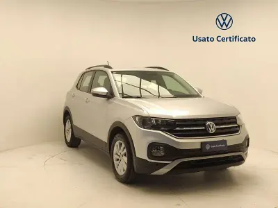 Usata VW T-Cross Style 116 CV (85 kW) 2020 Reflex silver SUV