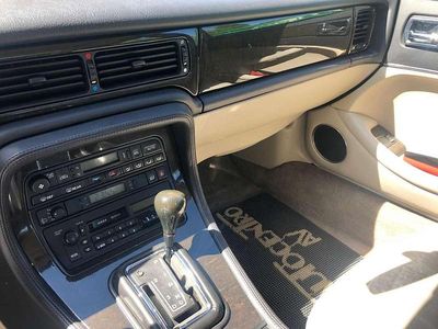 Usata Jaguar XJR 325 CV (239 kW) 1994 Nero Berlina