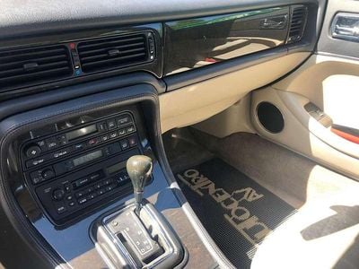 Usata Jaguar XJR 325 CV (239 kW) 1995 Nero Berlina