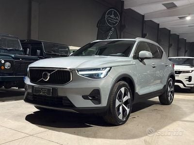Grigio pastello Usata 2025 Volvo XC40 Ultra SUV | 33.900 € (Super prezzo)
