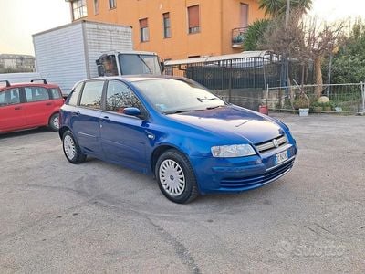 Usata Fiat Stilo Dynamic 120 CV (88 kW) 2006 Blu Berlina