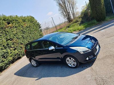Usata Peugeot 5008 Business-Line 112 CV (82 kW) 2010 Blu Monovolume