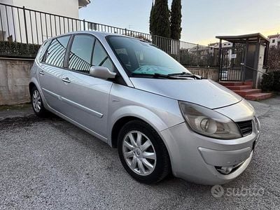 Usata Renault Scénic II 110 CV (80 kW) 2008 Grigio Monovolume