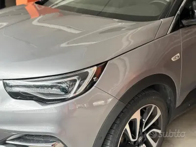 Usata Opel Grandland X Ultimate 130 CV (95 kW) 2018 Grigio SUV