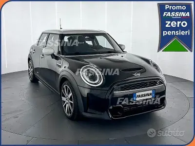Begagnad Mini Cooper S Classic 178 HK (130 kW) 2022 Svart Halvkombi