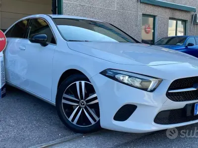 Begagnad Mercedes A180 Premium 116 HK (85 kW) 2021 Vit Sedan