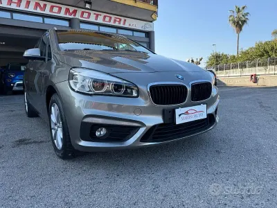 Usata BMW 218 Active Tourer Luxury Line 150 CV (110 kW) 2014 Grigio Monovolume
