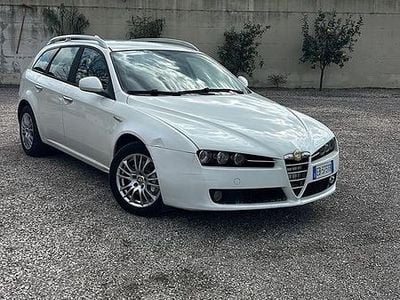 Usata Alfa Romeo 159 Progression 119 CV (87 kW) 2010 Bianco Station wagon