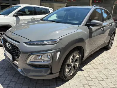 Usata Hyundai Kona 105 CV (77 kW) 2020 Grigio SUV