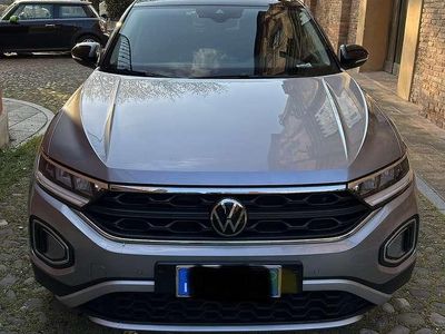 Usata VW T-Roc Sport 110 CV (80 kW) 2023 Argento SUV